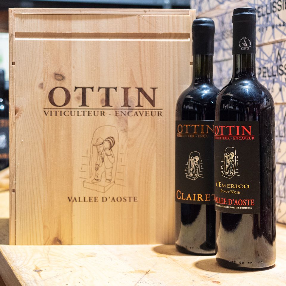 Vini cantina Ottin. Ristorante Lou Tchappe a Lillaz, frazione di Cogne