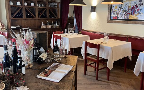 Interno del Ristorante Lou Tchappe a Lillaz, frazione di Cogne
