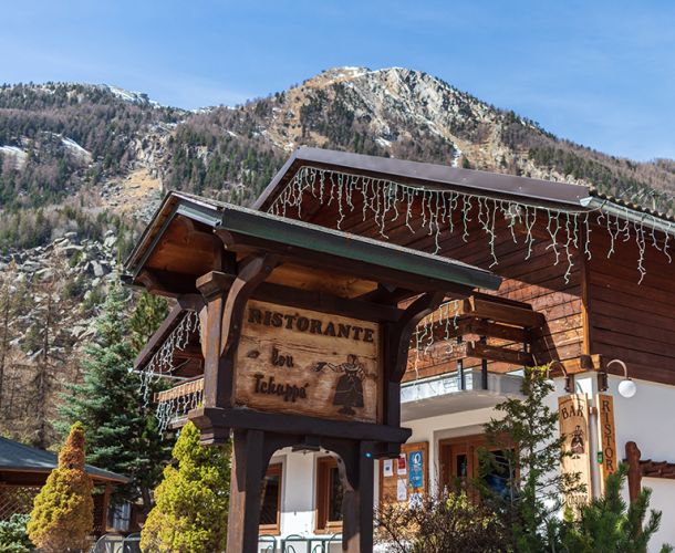 Esterno del Ristorante Lou Tchappe a Lillaz, frazione di Cogne
